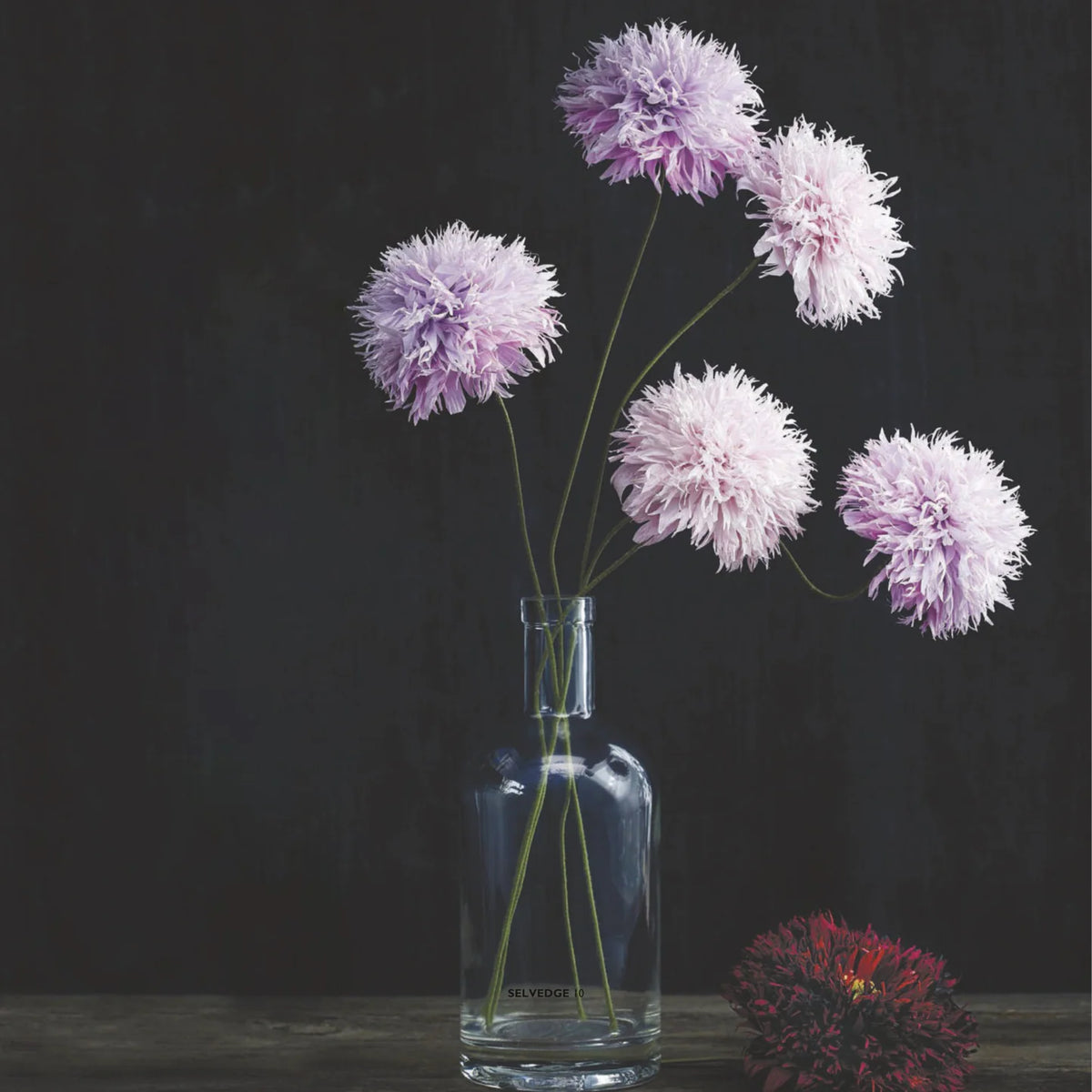 POPPY Lilac pom pom